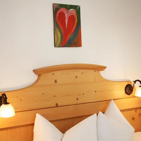 Beim Nuihausa Hotel 3*
