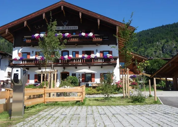 Beim Nuihausa Hotel 3*