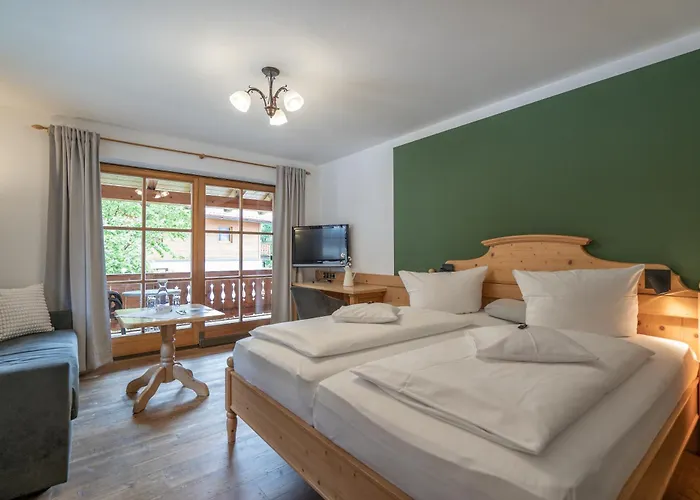 Hotel Beim Nuihausa 3*