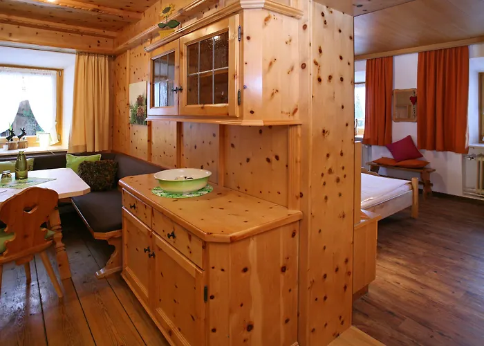 Beim Nuihausa Hotel 3*