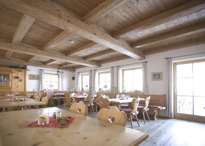 Beim Nuihausa Hotel