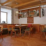 贝姆内豪萨酒店 酒店 3*