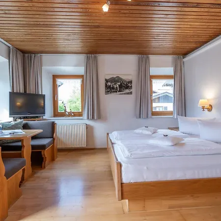 Beim Nuihausa Hotel Reit im Winkl