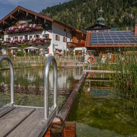 Hotel Beim Nuihausa 3*