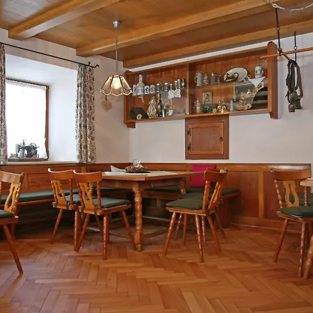 Beim Nuihausa Hotel 3*