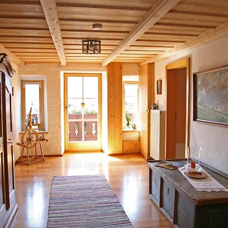 Hotel Beim Nuihausa 3*