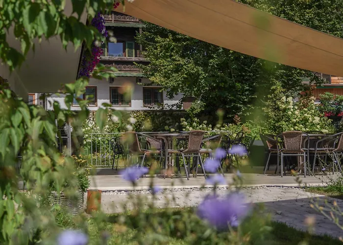 Beim Nuihausa Reit im Winkl