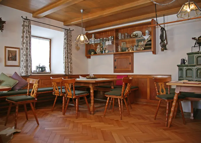 Beim Nuihausa Hotel 3*